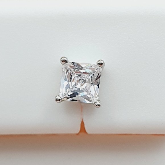 "4MM S925 Sterling Silver CZ Stud Earrings for Women/Girl, US19251024 - Picture 8 of 11